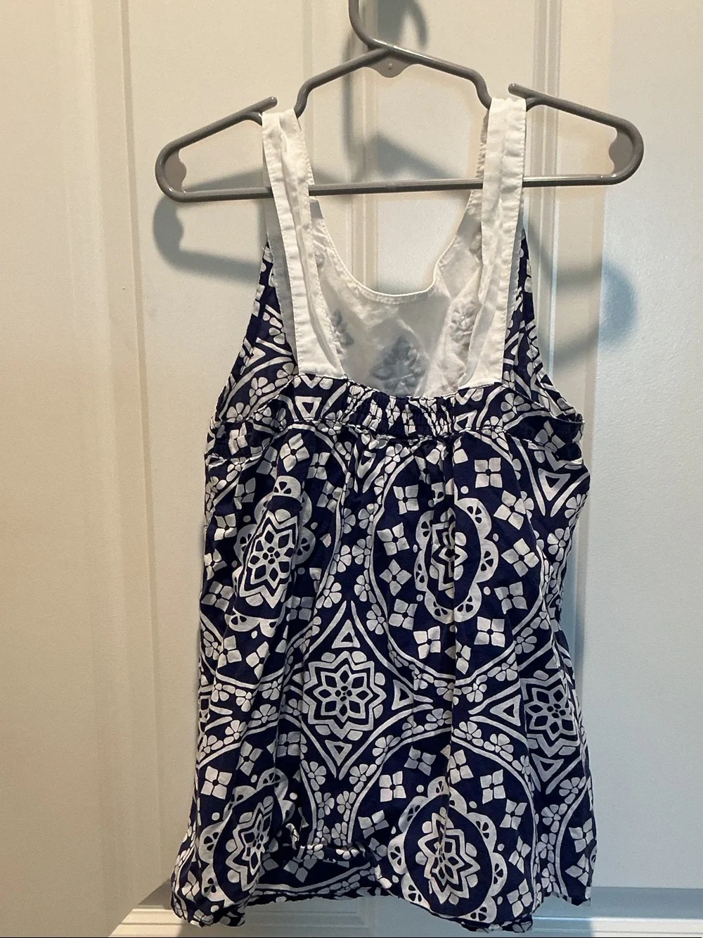 Gymboree Navy and White Printed Top EUC